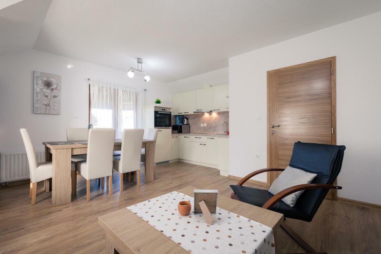 Apartment Ivan & Iva Gornji Vaganac ภายนอก รูปภาพ