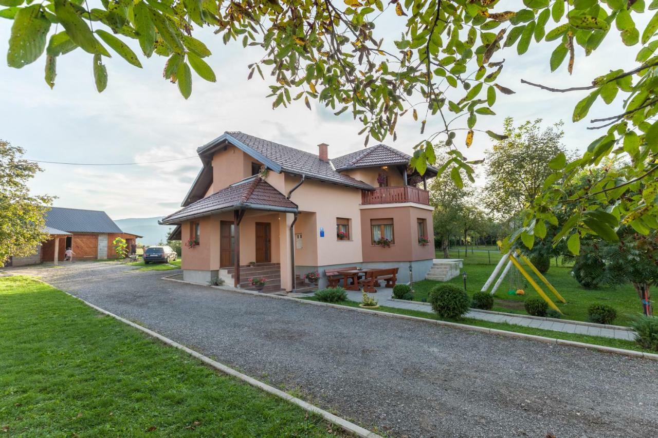 Apartment Ivan & Iva Gornji Vaganac ภายนอก รูปภาพ